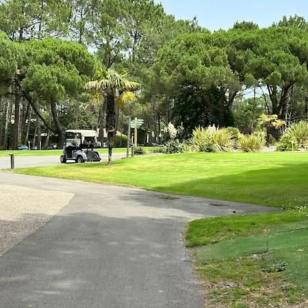 Villa 4 Chambres Avec Piscine Chauffee Vue Golf Entre Ocean & Lac Plage A 5 Min