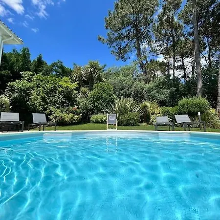 Villa 4 Chambres Avec Piscine Chauffee Vue Golf Entre Ocean & Lac Plage A 5 Min