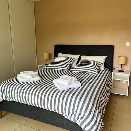 Villa Villa 4 Chambres Avec Piscine Chauffee Vue Golf Entre Ocean & Lac Plage A 5 Min