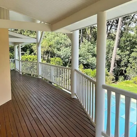 Вилла Premium Piscine Chauffee Sur Golf Et 8 Minutes De L'ocean Лакано