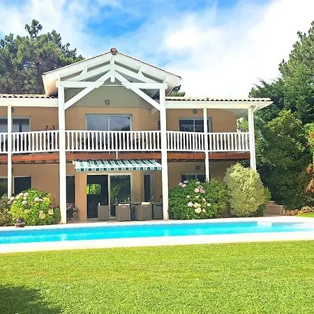 Villa 4 Chambres Avec Piscine Chauffee Vue Golf Entre Ocean & Lac Plage A 5 Min Willa *