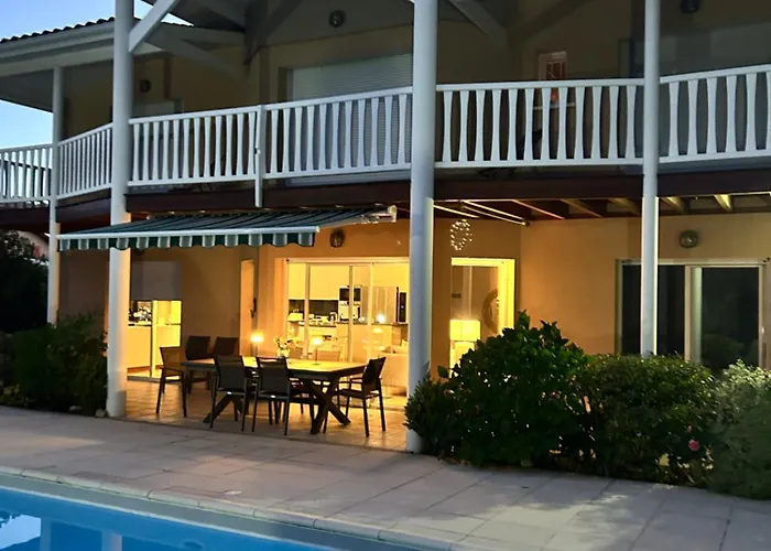 Villa 4 Avec Piscine Chauffée Vue Golf Entre Océan&lac à 5 Min Lacanau
